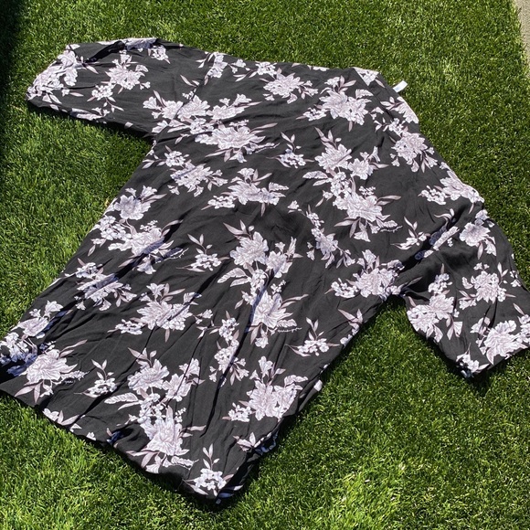 Floral kimono robe - Picture 9 of 9